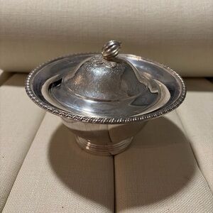 W.M. Rogers silver-plated lidded serving dish with glass insert